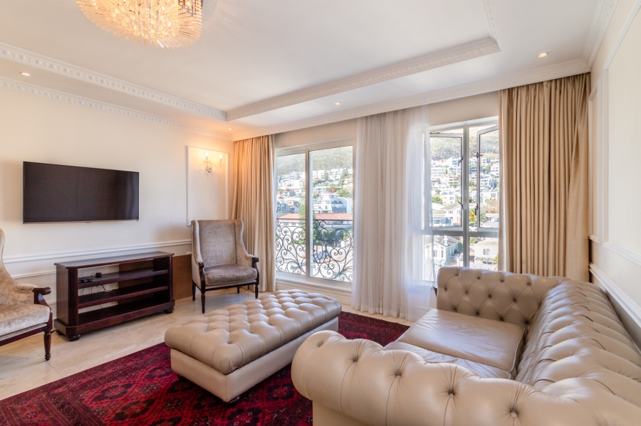 2 Bedroom Property for Sale in Sea Point Western Cape